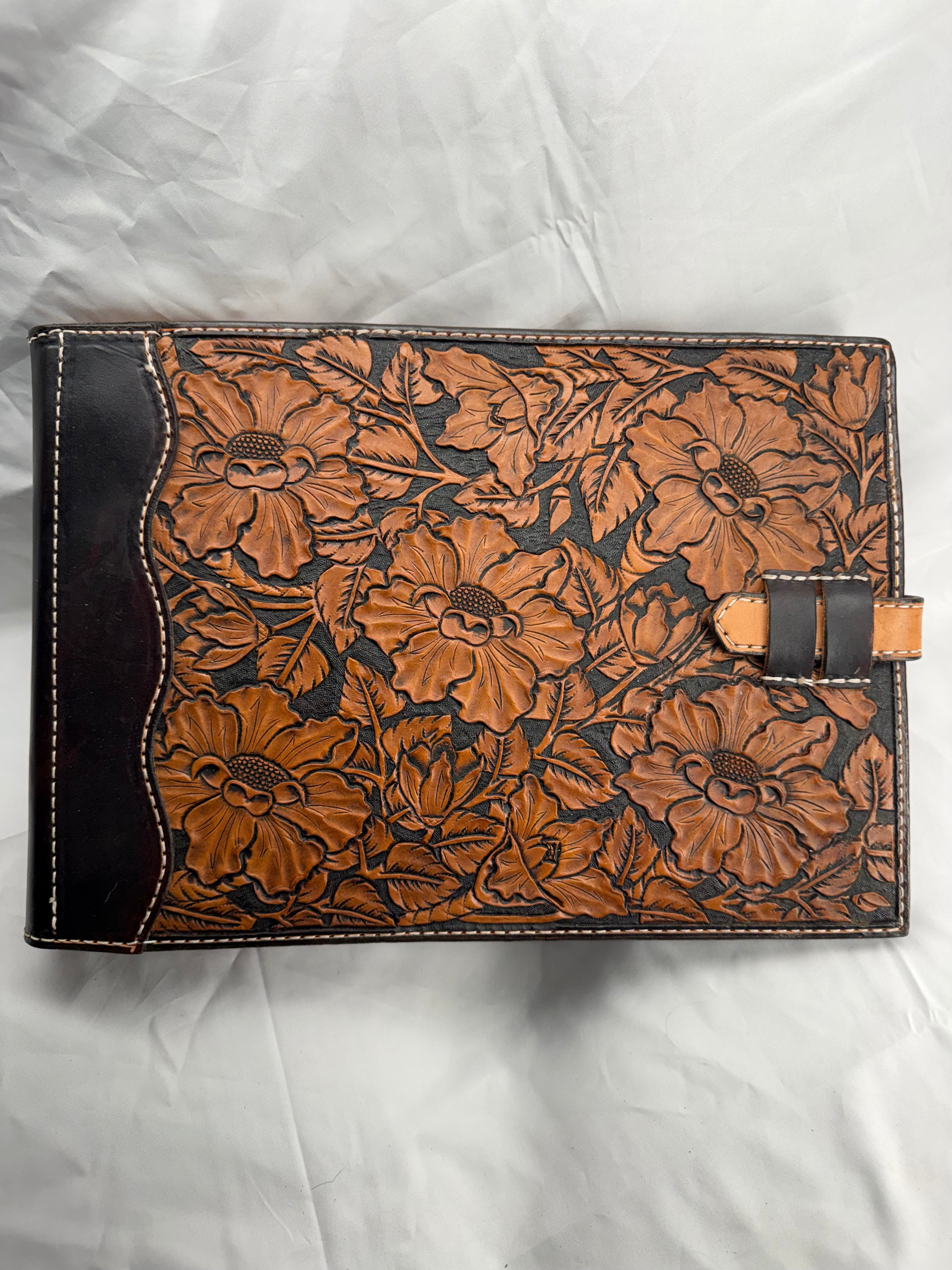 Portfolios, Ring binders and Business Checkbooks