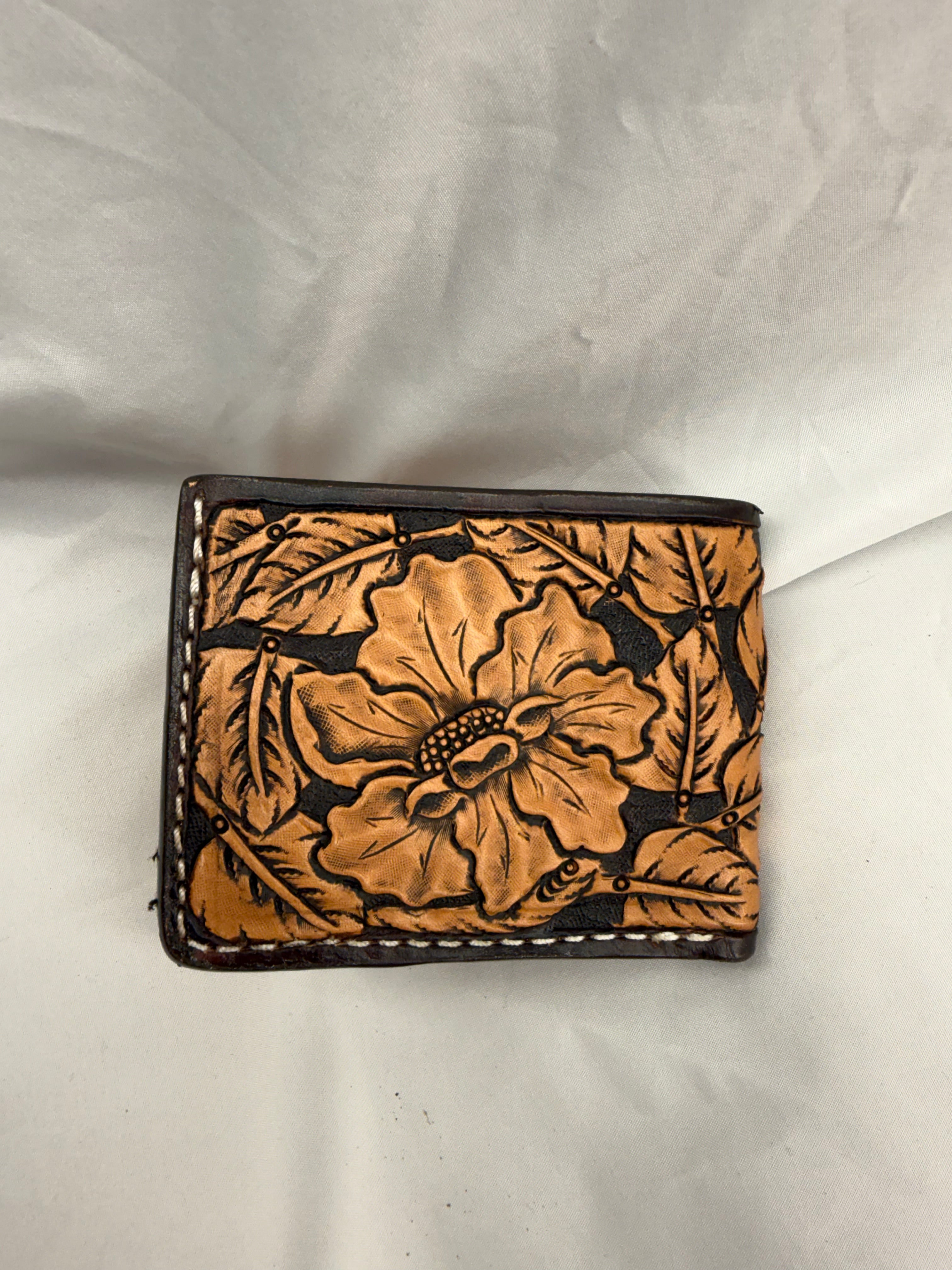 Bifold Leather Wallet Floral Two Tone Cordovan