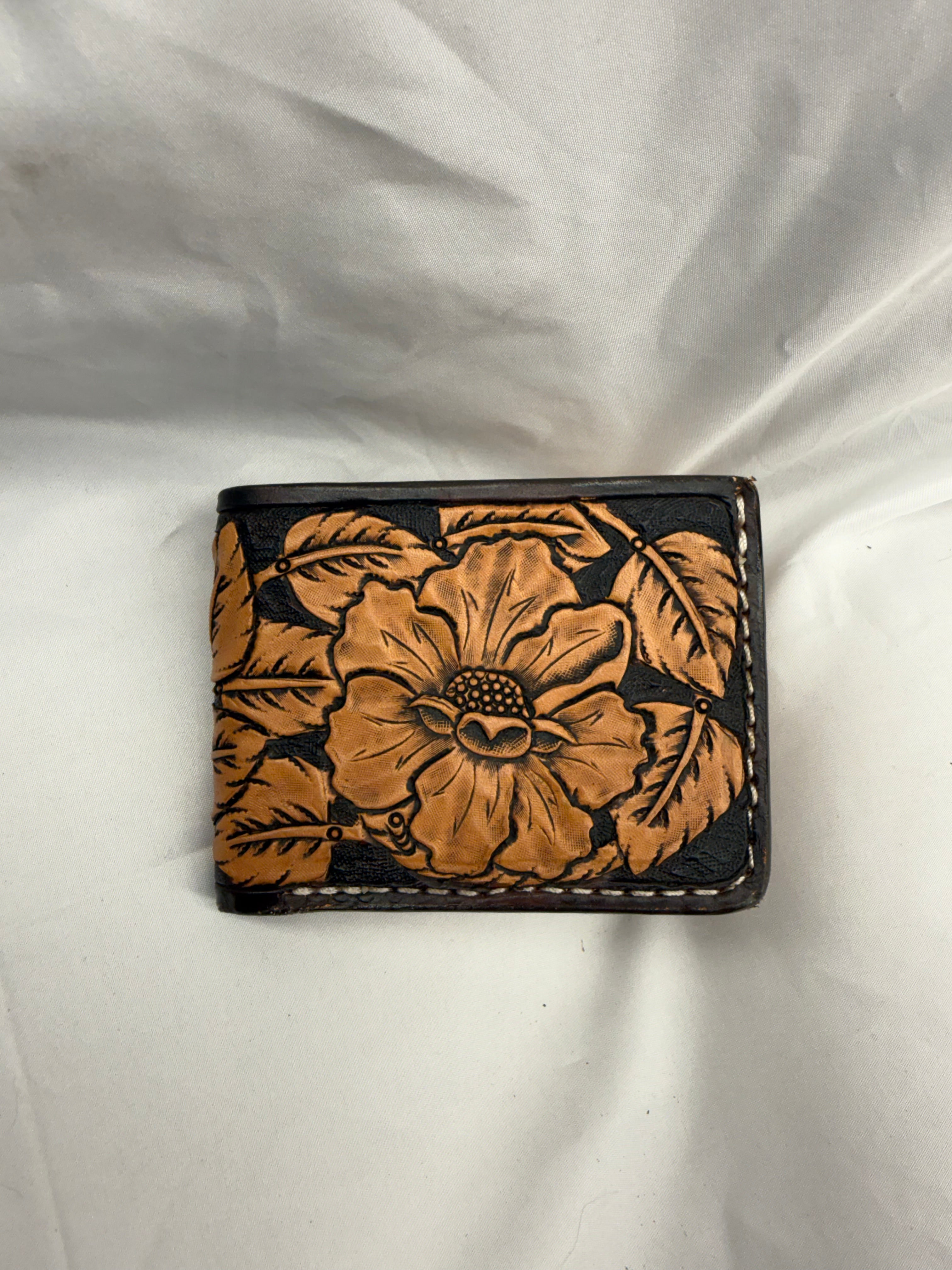 Bifold Leather Wallet Floral Two Tone Cordovan